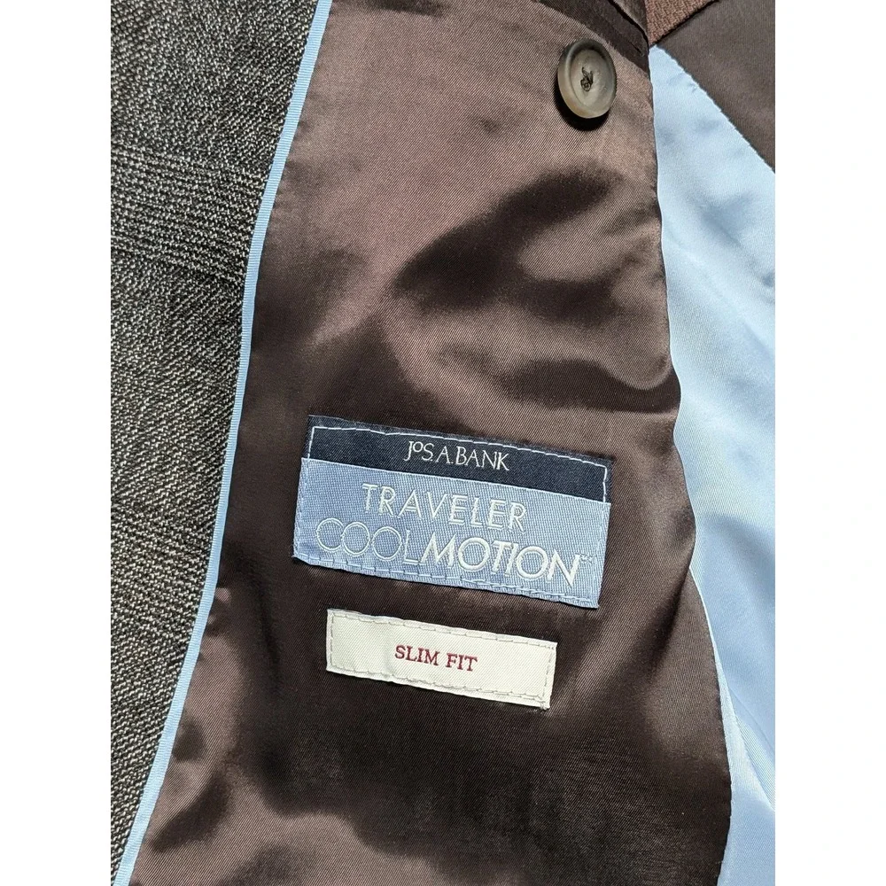 Jos A Bank Traveler Men's Blazer 38R Brown Plaid Slim Fit Cool Motion Jacket